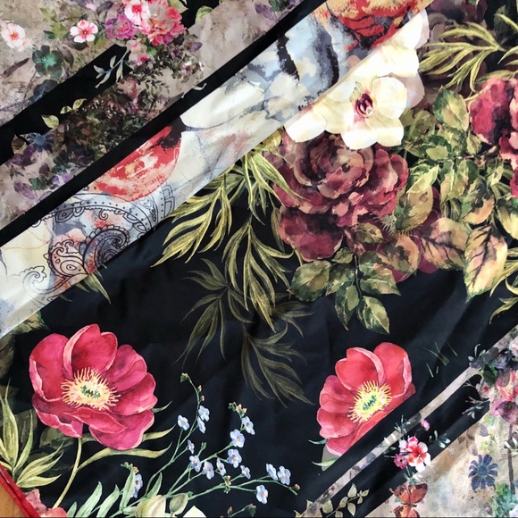 New Floral Fancy Scarf - Picture 3 of 7